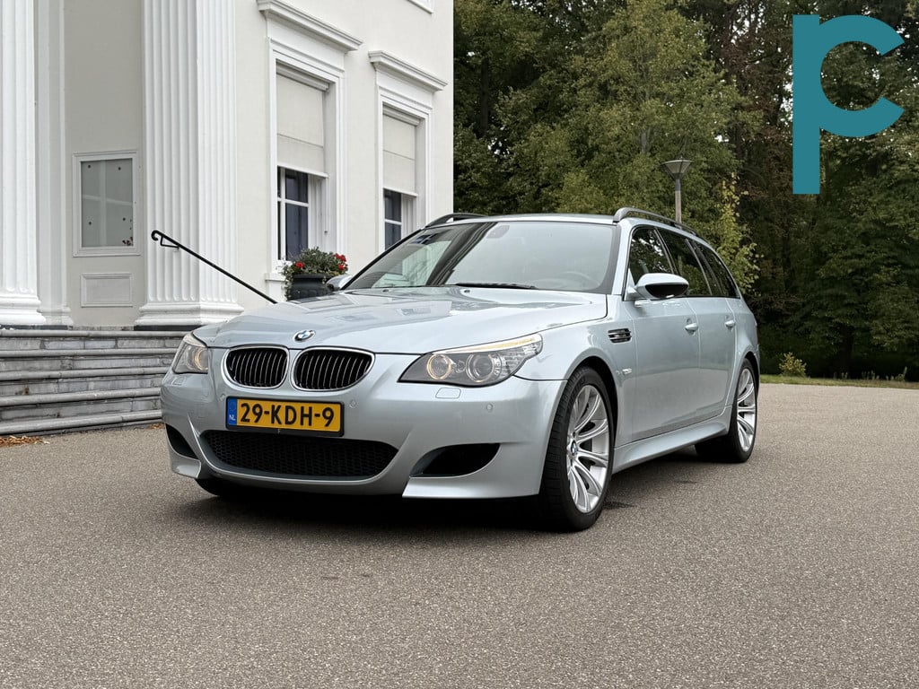 BMW M5 5-serie Touring Volleder l toptstaat l onderhoud l Silverstone II int + ext