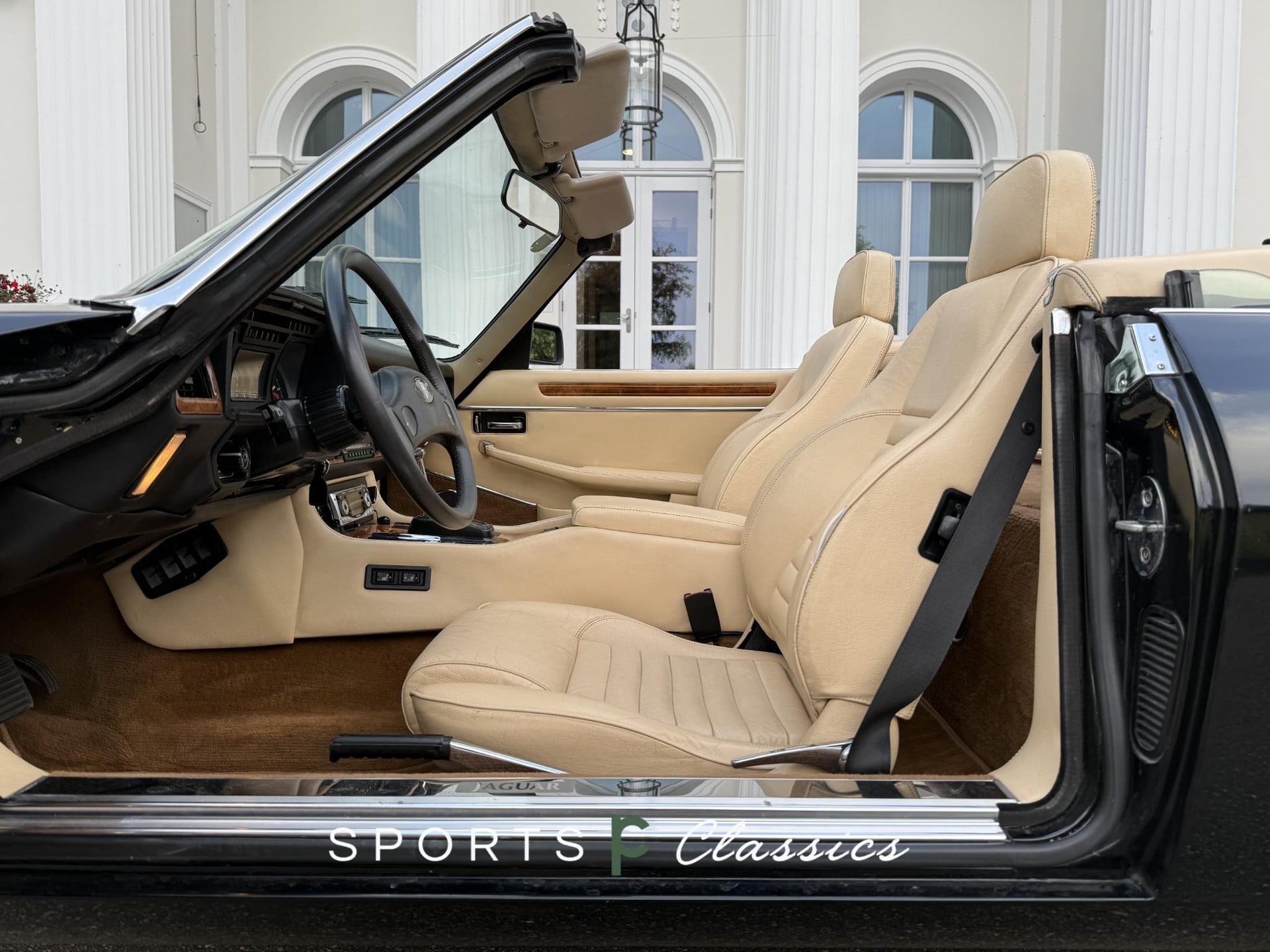 Jaguar XJ XJS V12 convertible 5.3L EU Auto Pionolak zwart beige leder
