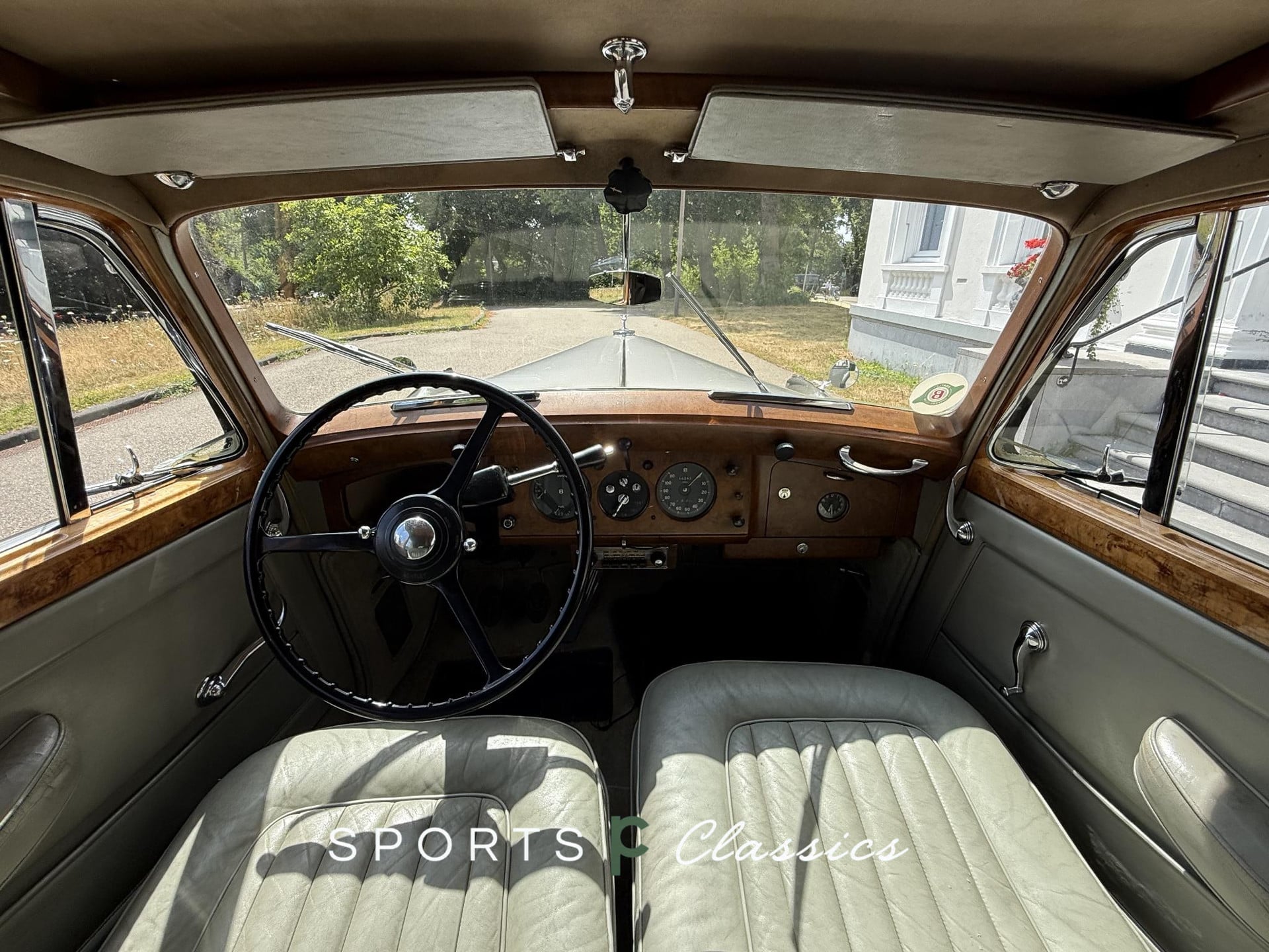 Bentley  Mark vi LHD 1952 chassis B472LNZ, factory left-hand drive, 14,215 miles