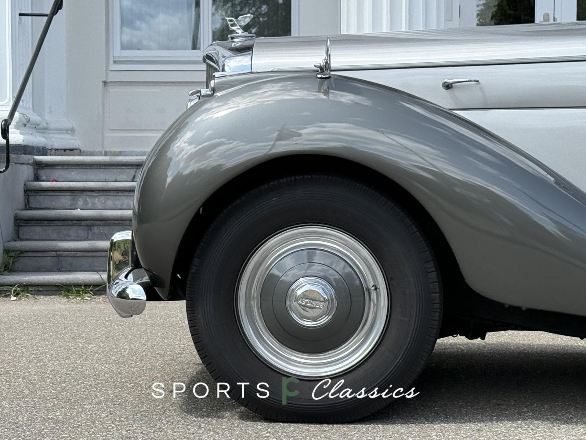 Bentley  Mark vi LHD 1952 chassis B472LNZ, factory left-hand drive, 14,215 miles
