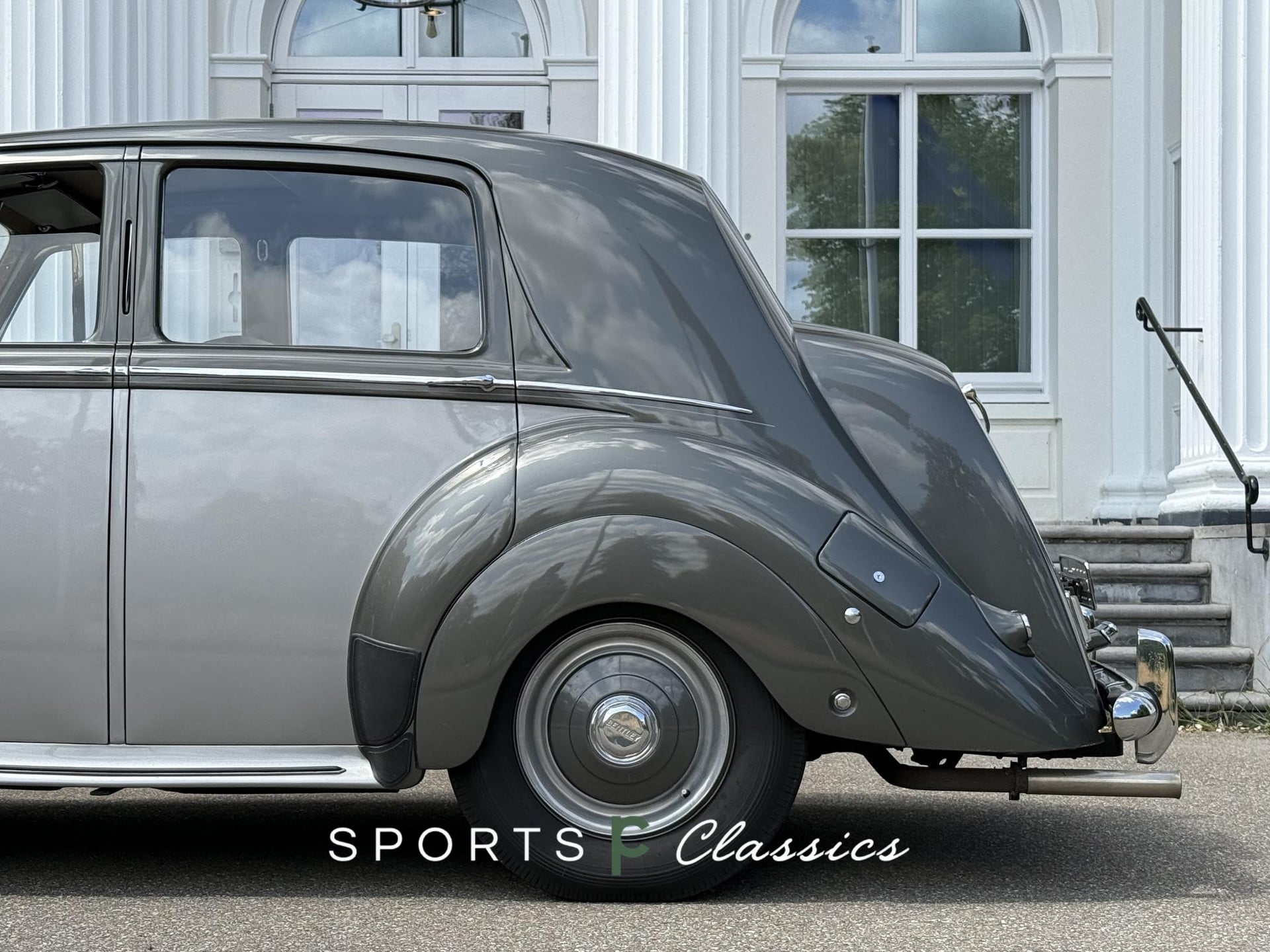 Bentley  Mark vi LHD 1952 chassis B472LNZ, factory left-hand drive, 14,215 miles