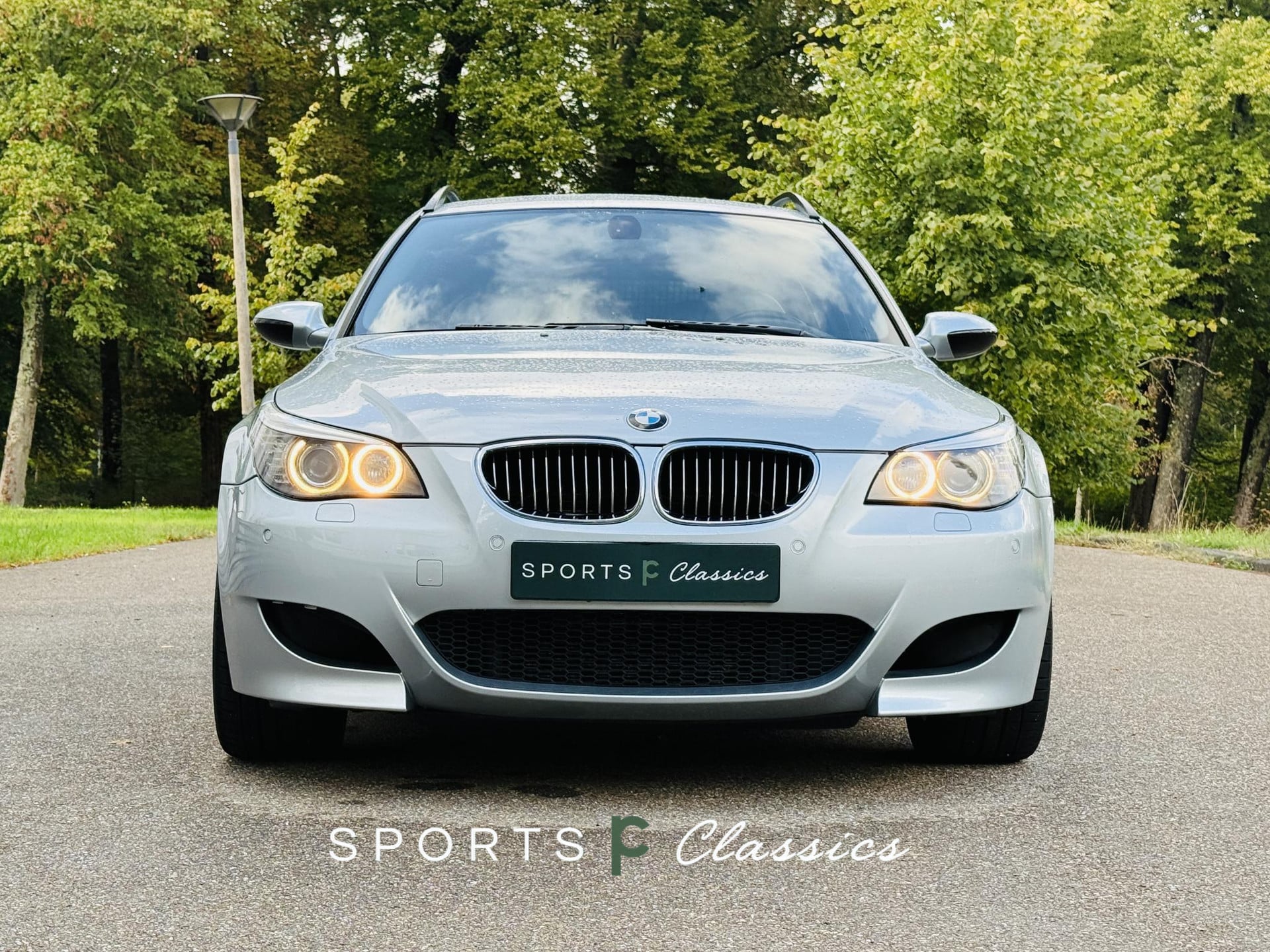 BMW M5 5-serie Touring Volleder l Softclose l Origineel l l Silverstone II int + ext